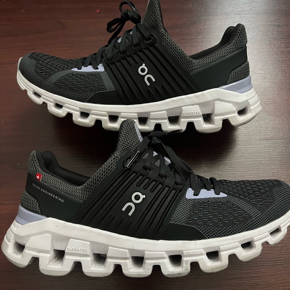On Cloudswift Running Shoe